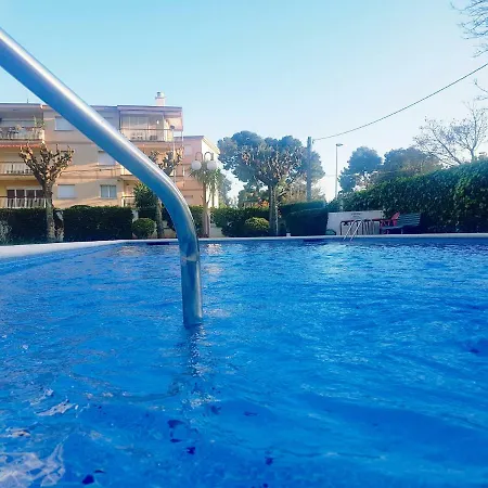 Sun Beach & Guests Apartman Castelldefels